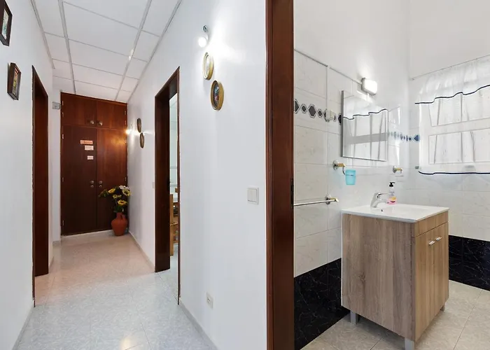 アパート T2 Malveiro *